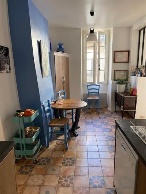 Appartement Le Nid Du Saleys - 70 M2 Centre Ville De Salies-de-Béarn Exteriör bild