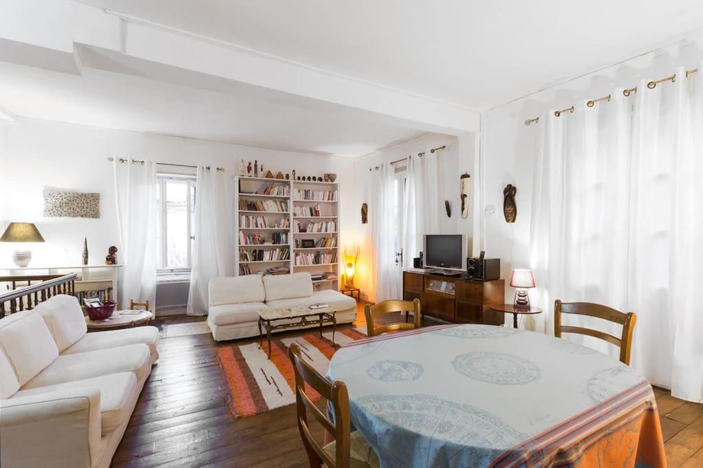 Appartement Le Nid Du Saleys - 70 M2 Centre Ville De Salies-de-Béarn Exteriör bild